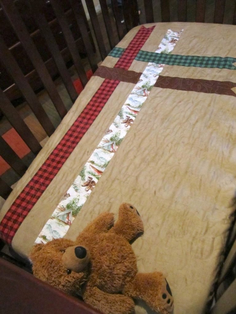 sarahs-woodsy-fitted-crib-sheet