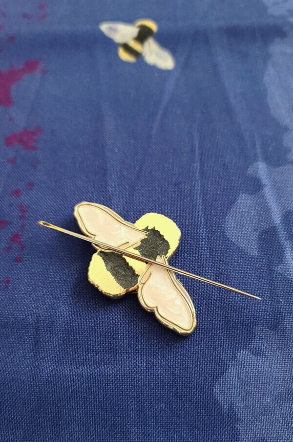 Needle Minder | Bumble Bee - Image 2