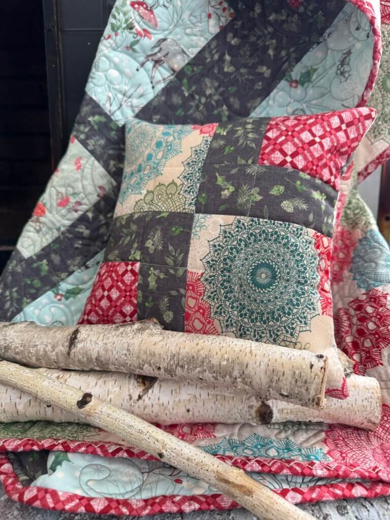 The Easiest Way to Finish off a Pillow